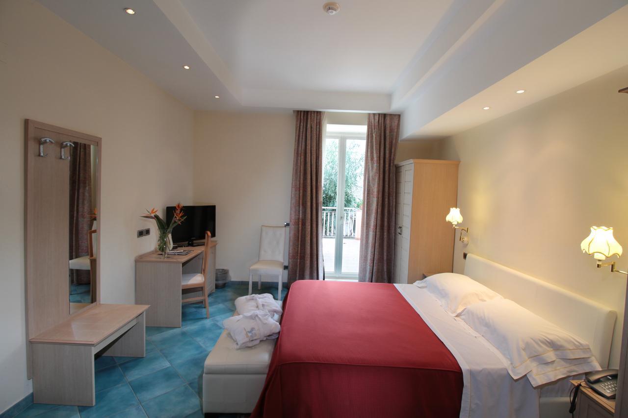 Hotel Regina Palace Terme Ίσκια Εξωτερικό φωτογραφία